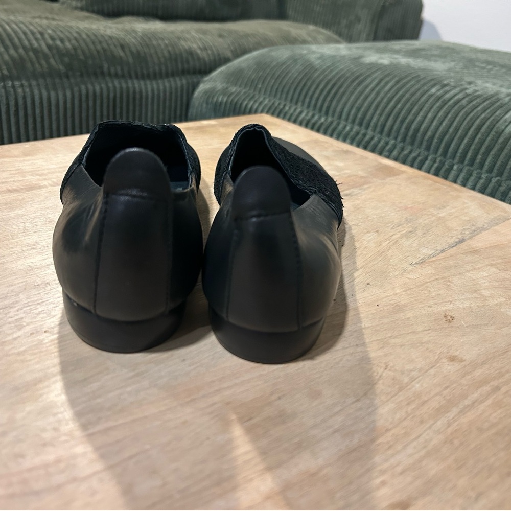 Miz Mooz | Distressed Black Leather Flats | Women’s 40/9-9.5 - Picture 6 of 11